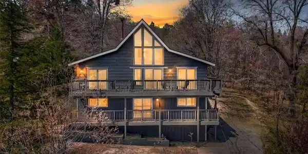 27994 W Shore