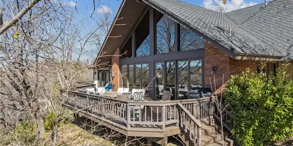 28994 North Shore