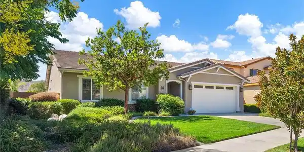 27935 BrightSide Cove