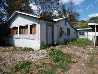 4546 Foothill