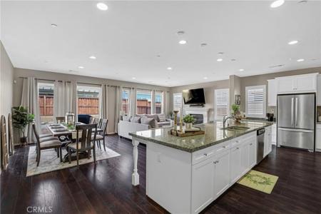 27832 Paddleboat Court