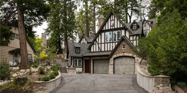 313 John Muir Road