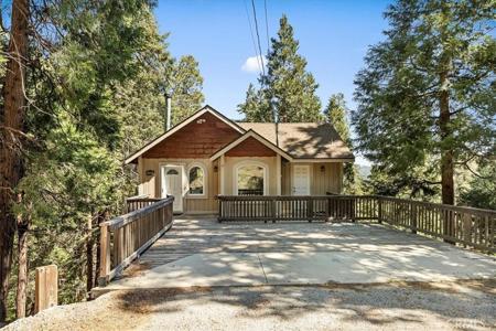 1053 Lausanne Drive