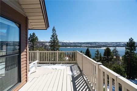 955 Deer Trail Lane
