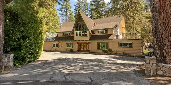 693 Old Meadow Place