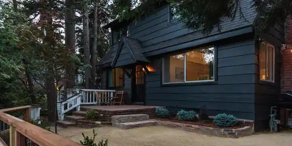 28989 Palisades Drive
