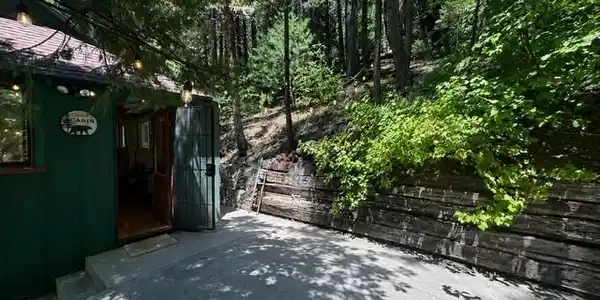 455 Blue Jay Canyon