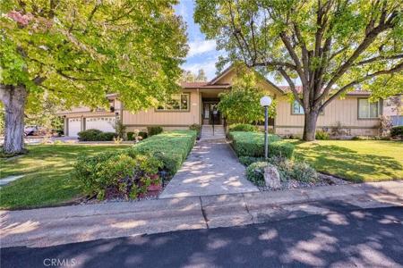 8656 Paradise Valley Boulevard