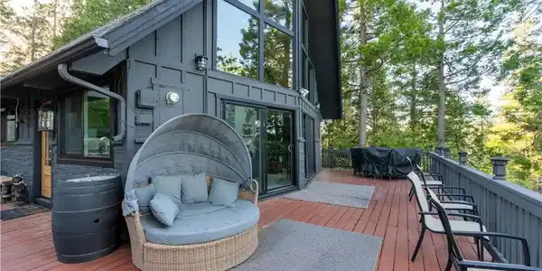 553 Pioneer Road