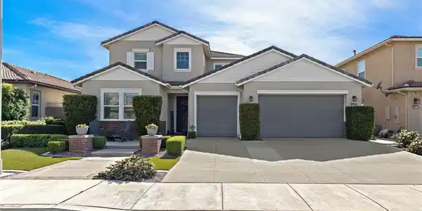 29525 Caravel Drive