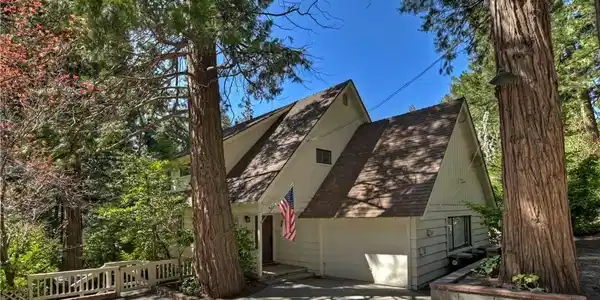 132 S John Muir Road