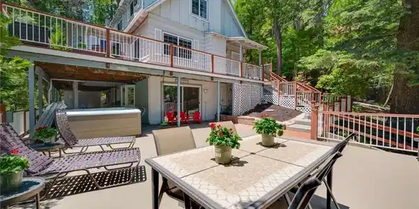 395 Primrose Circle