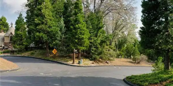 399 Cedar Ridge Drive