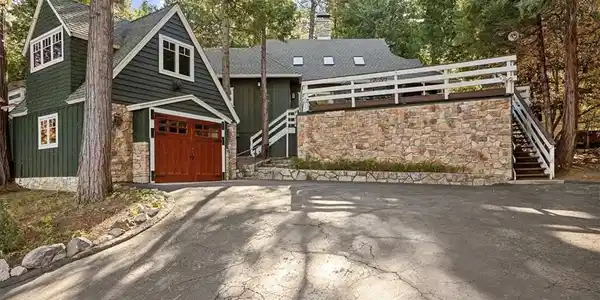 226 Holiday Drive