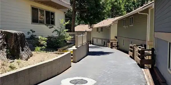 323 Canyon Crest