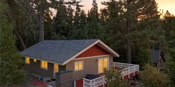 27486 Oakwood