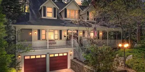 27312 Pinewood