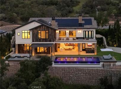 2775 Calbourne Lane