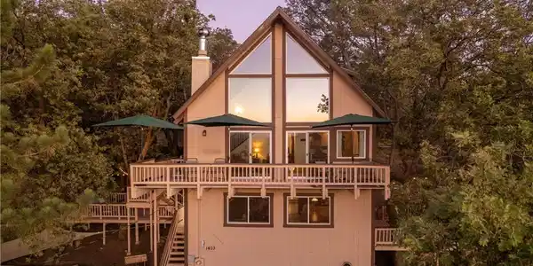 1403 Yosemite