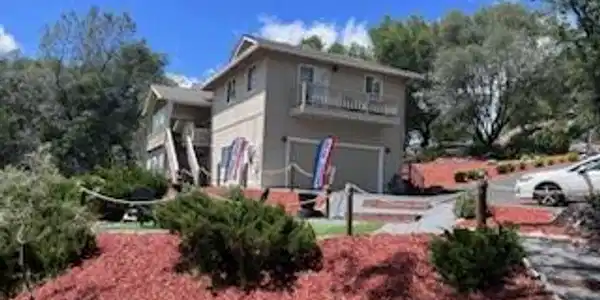 13818 Hemlock Drive