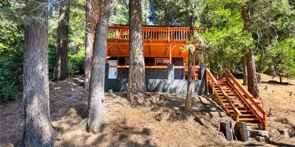 739 Lake Drive