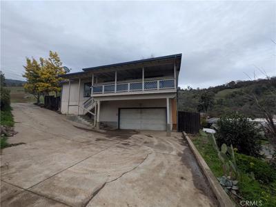 4367 Lakeview Terrace