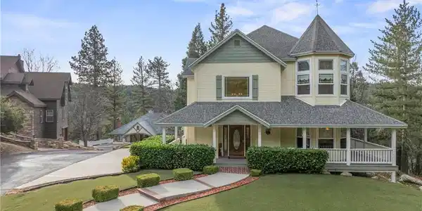 27601 Cedarwood Drive