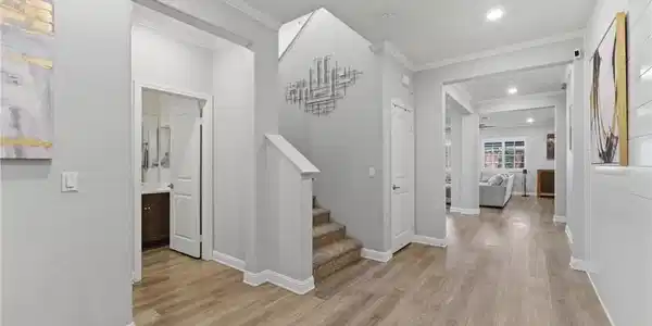 27433 Saginaw