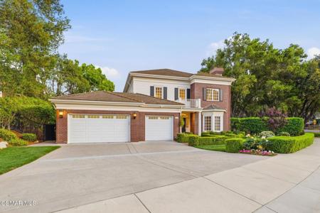 196 Lake Sherwood Drive
