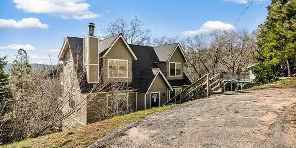 971 Nadelhorn Drive