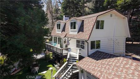 220 Oak Dr.