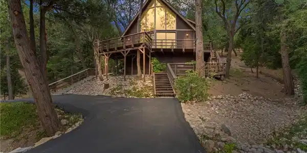 27380 Alpen Drive