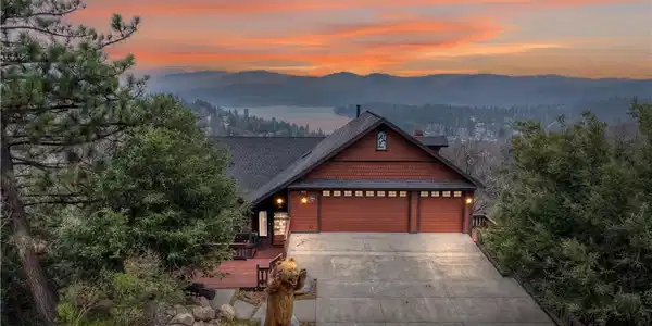 1161 Nadelhorn Drive