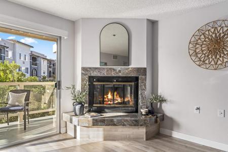 1508 Circa Del Lago Boulevard