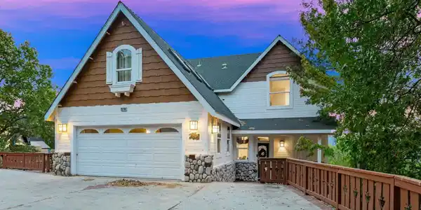 28708 Zion Drive