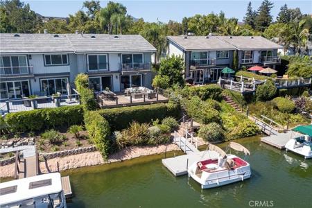 2219 Westshore Lane