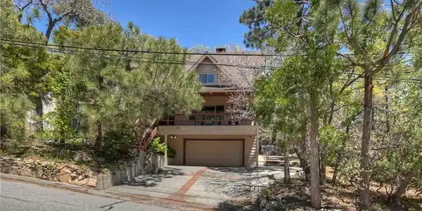 1249 Yellowstone Drive