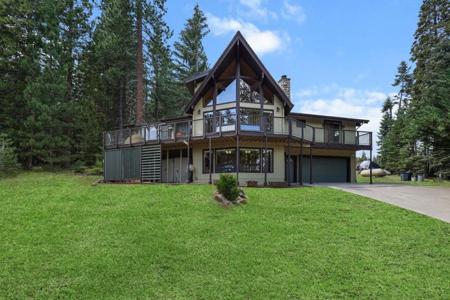 523 Peninsula Drive