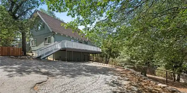 1208 Yosemite Drive