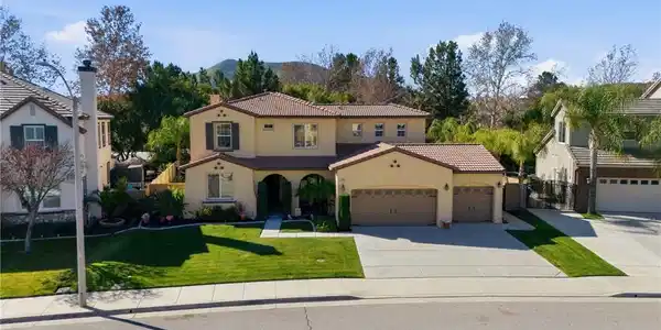 29185 Crescent Bay Court