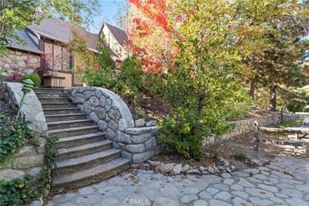 27625 High Knoll Road