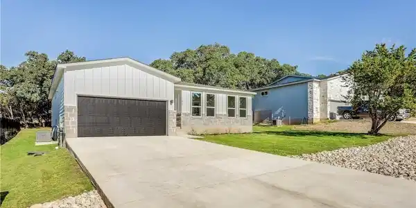 21812 Oxford Drive