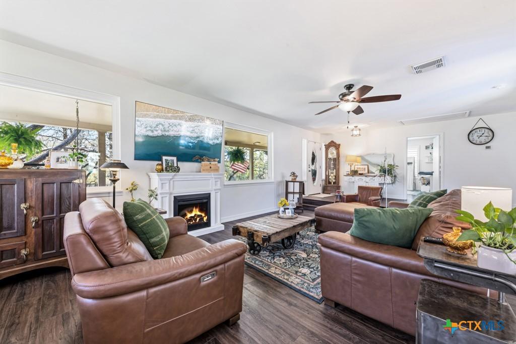 Image 4: Abundance of natural light in family room