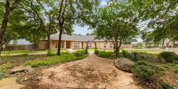 3200 Grove Court