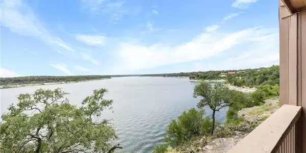 218 Cliffhouse Drive