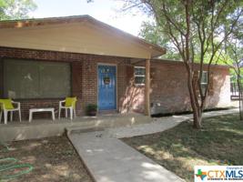 908 E Zipp Road