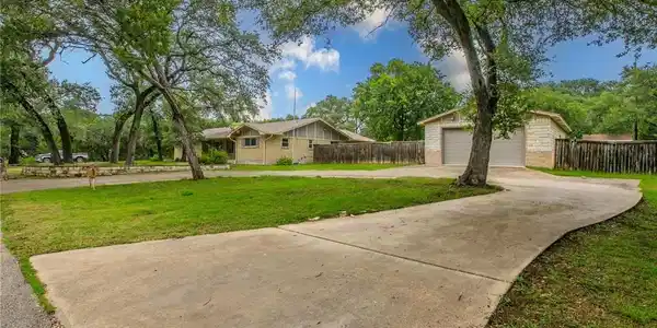 1 Roy Bean Drive