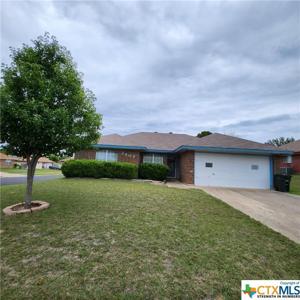 2807 Woodlands Drive
