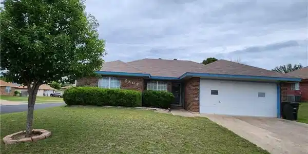 2807 Woodlands Drive