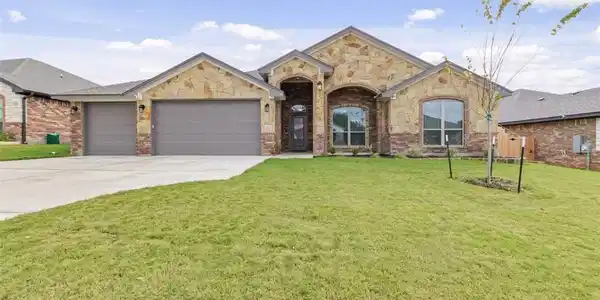 3416 Waggoner Drive